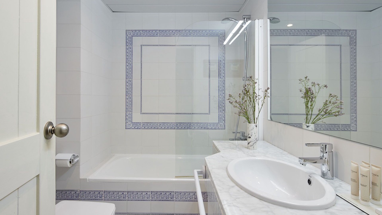 Photo of Bathroom in Beret