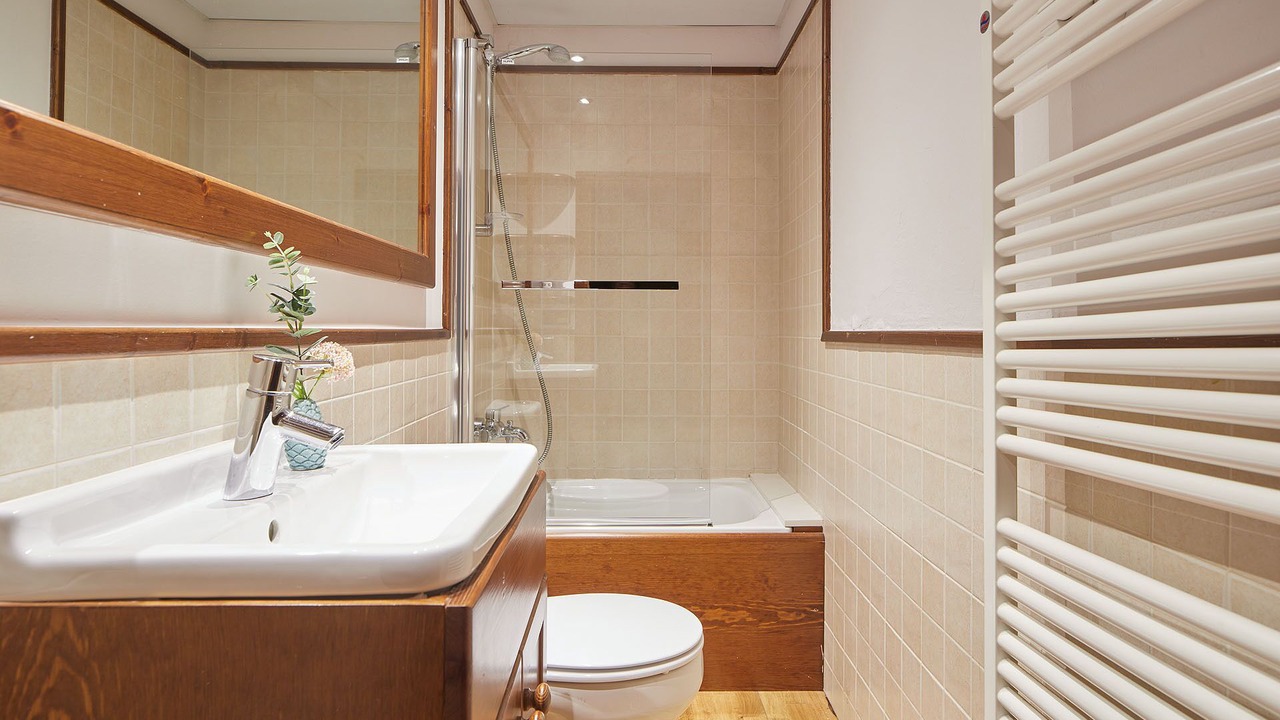 Photo of Bathroom in Beret