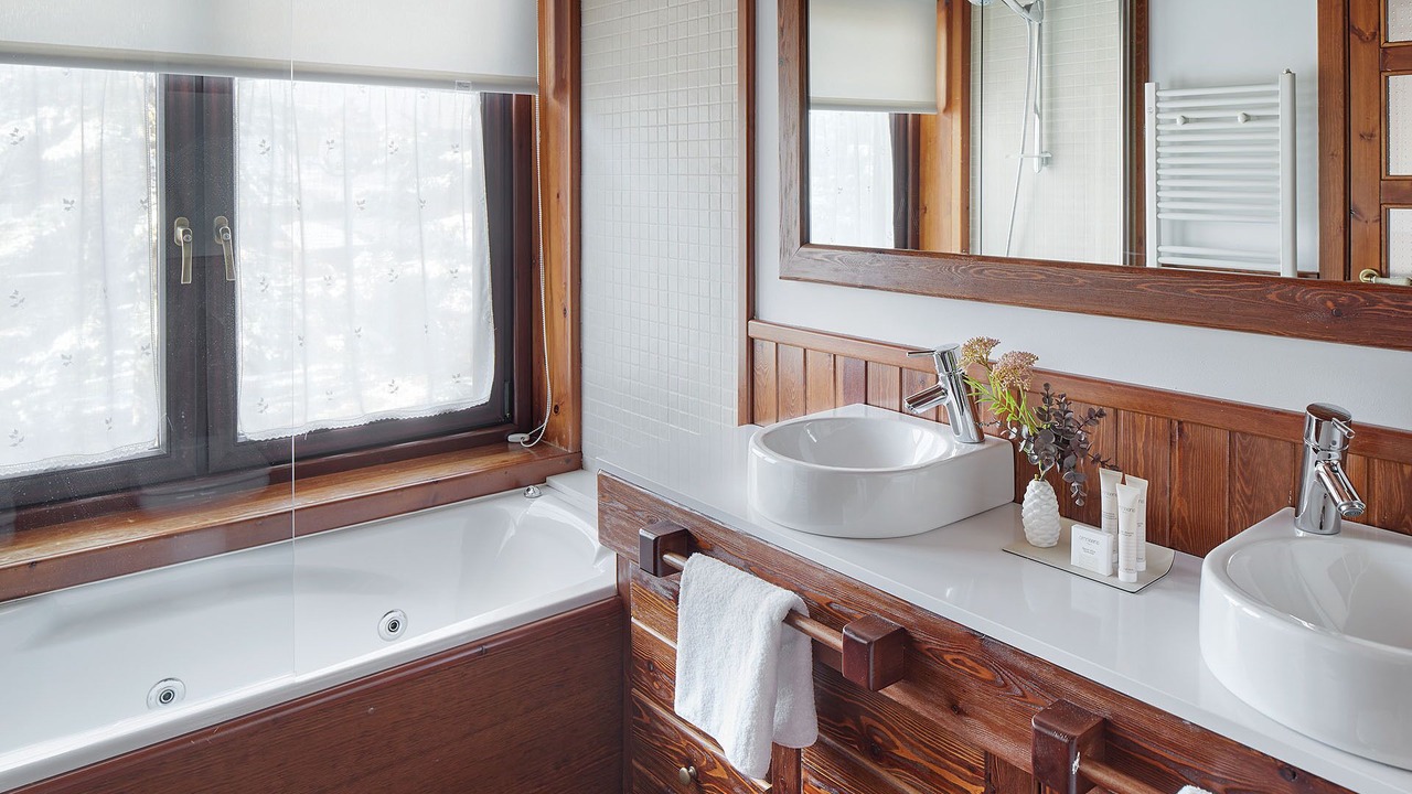 Photo of Bathroom in Beret