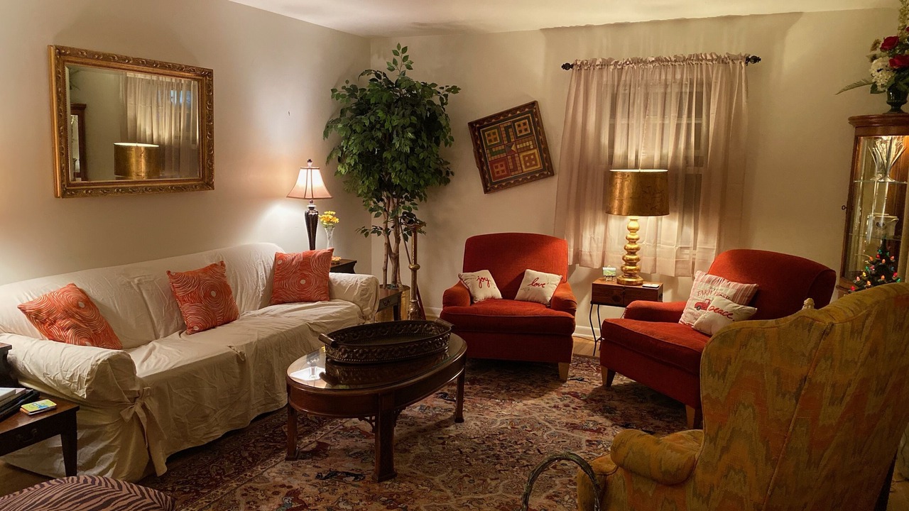 Photo of Livingroom in Burlington