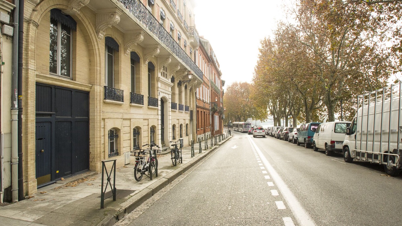Photo of Outdoor in Carmes
