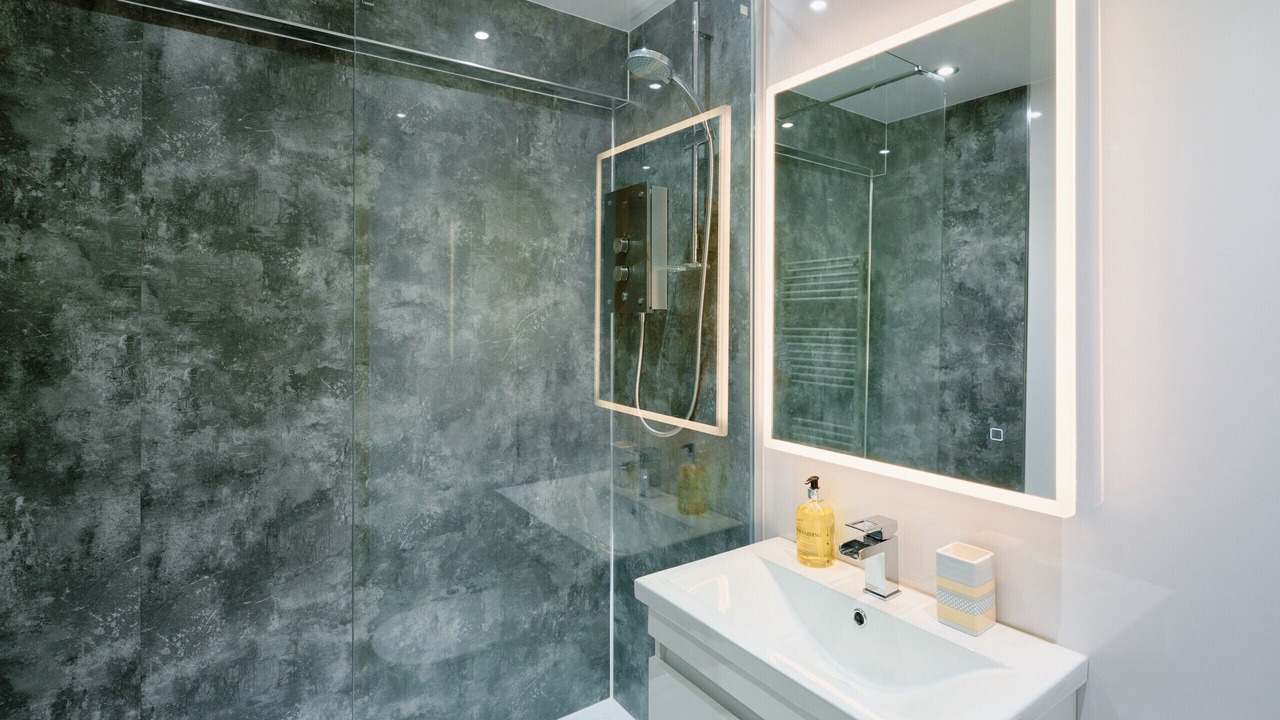 Photo of Bathroom in Porthleven