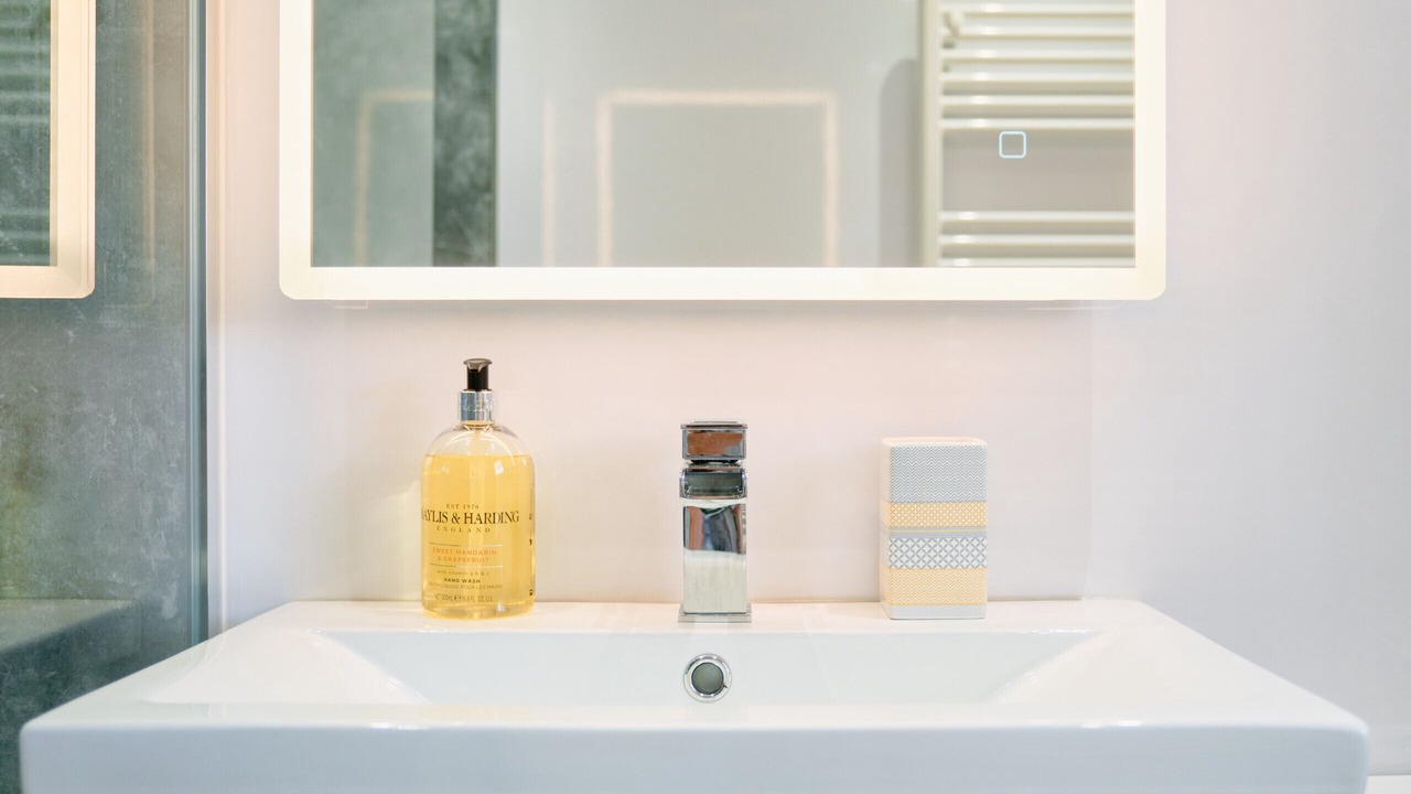 Photo of Bathroom in Porthleven