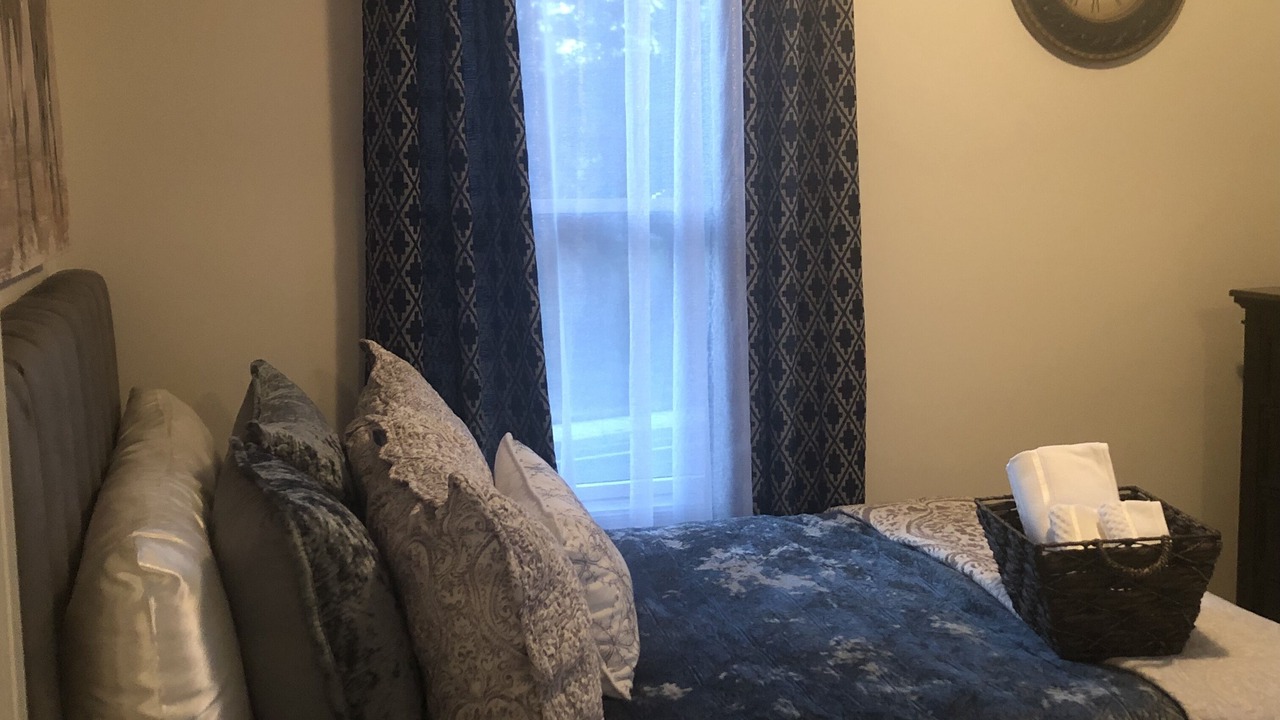 Photo of Bedroom in Parkville