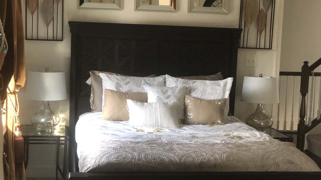 Photo of Bedroom in Parkville