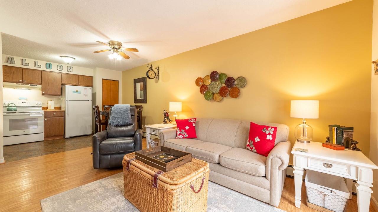 Photo of Livingroom in Walloon Lake