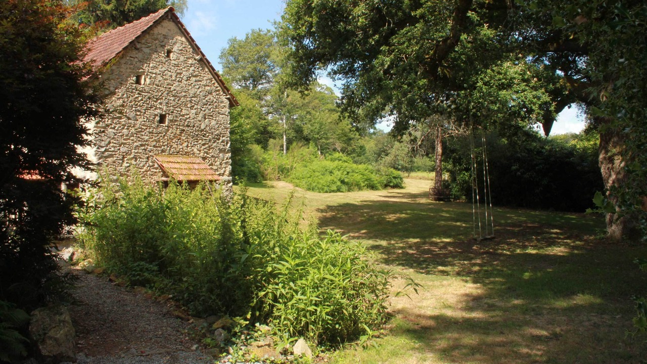 Photo of Outdoor in Saint-Dizier-Leyrenne