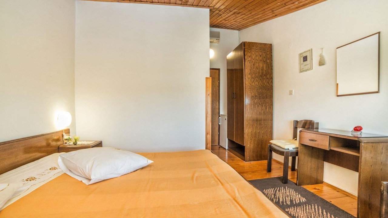 Photo of Bedroom in Pomer