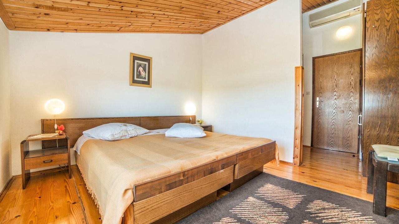 Photo of Bedroom in Pomer