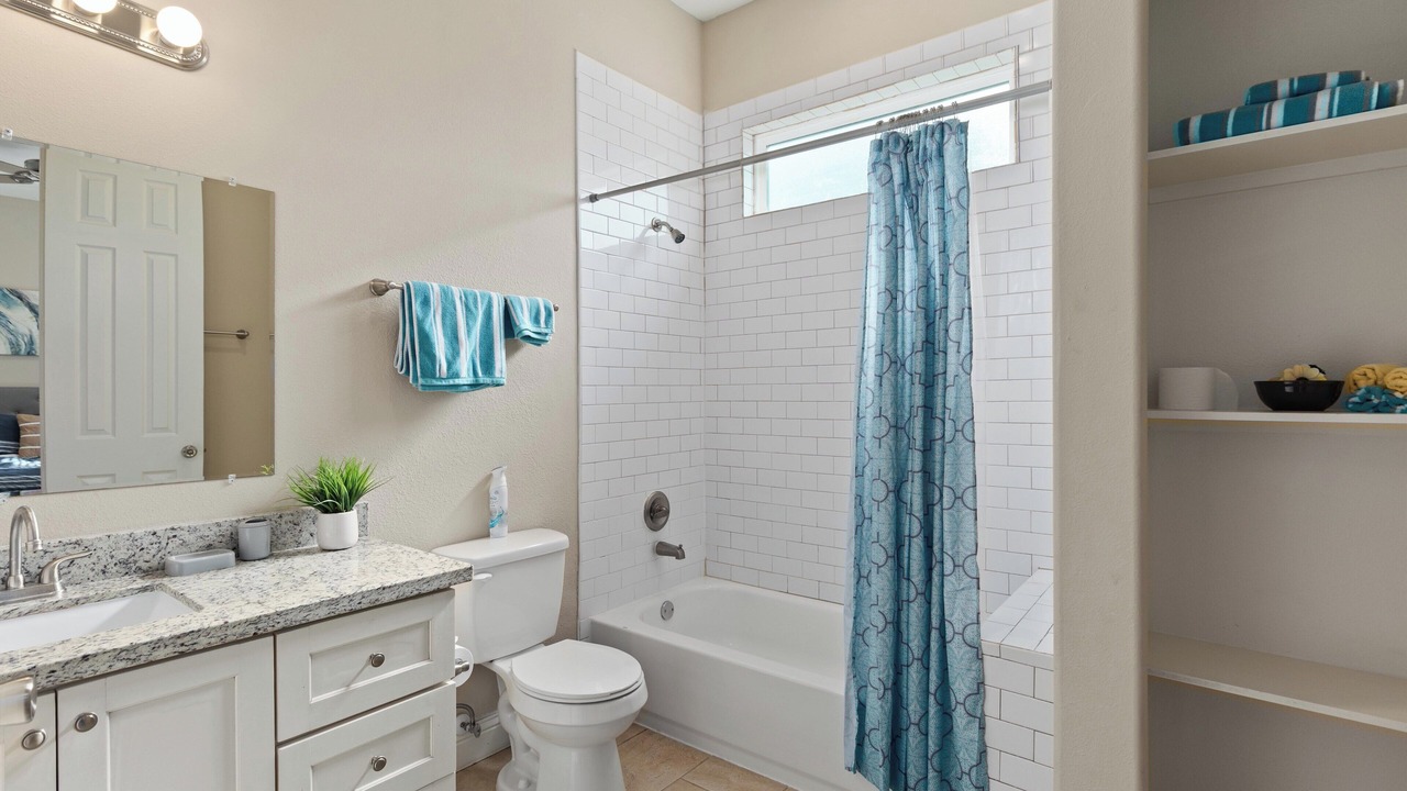 Photo of Bathroom in Garden Oaks