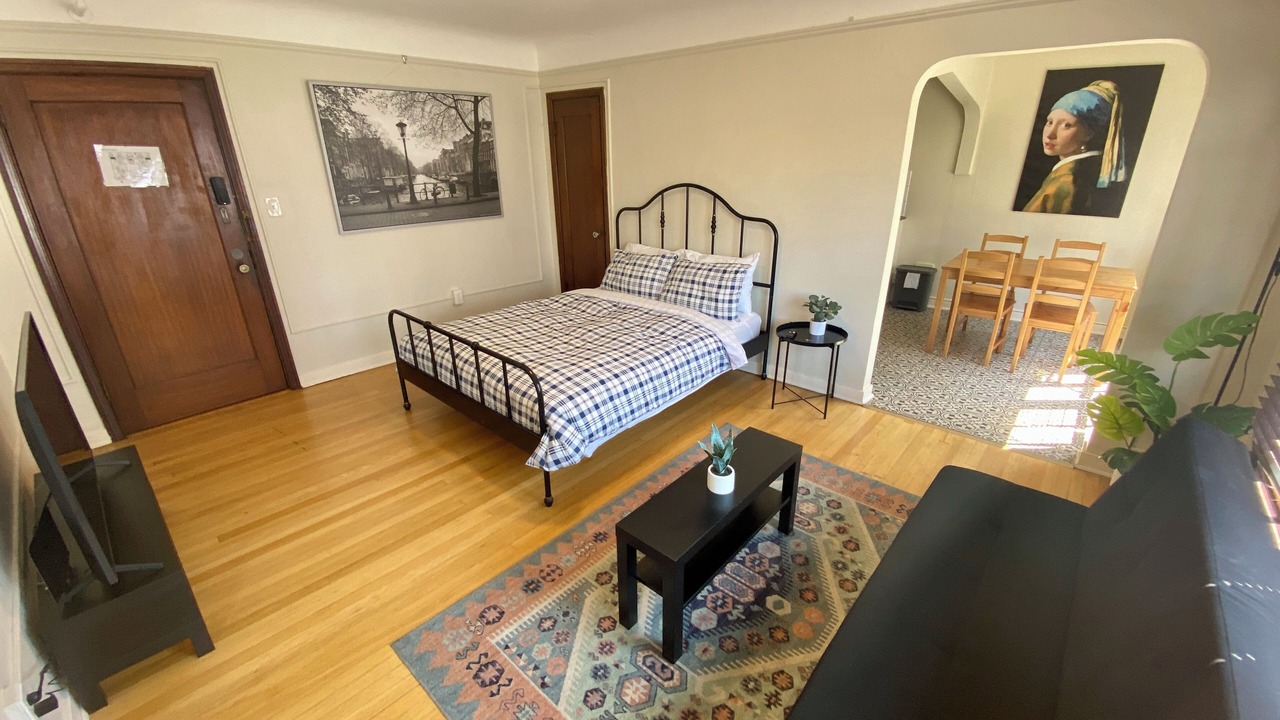 Photo of Bedroom in Lower Queen Anne