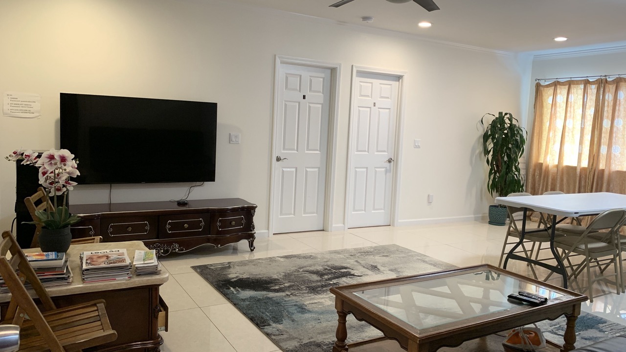 Photo of Livingroom in Kalihi Valley