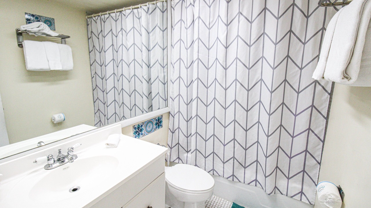 Photo of Bathroom in Mid Beach
