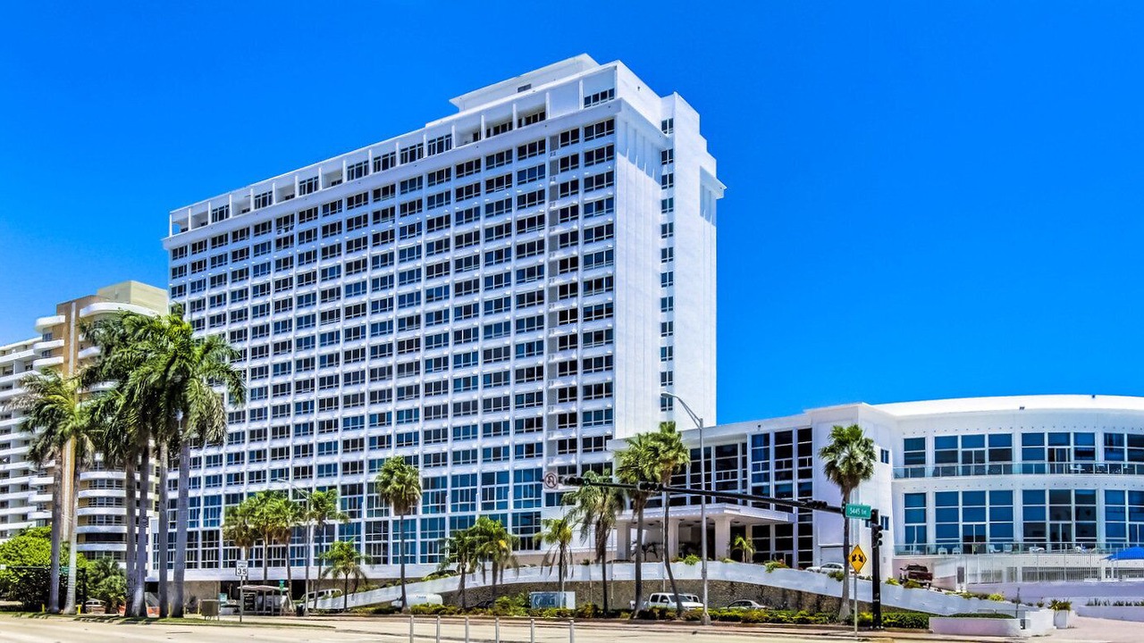 Photo of Outdoor in Mid Beach