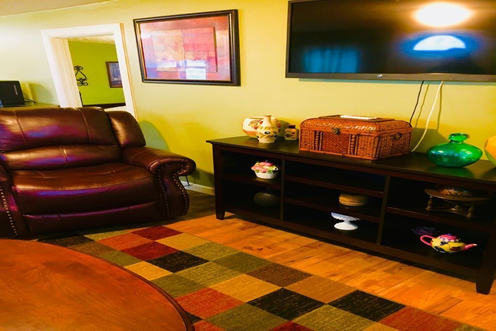 Photo of Livingroom in Waverly