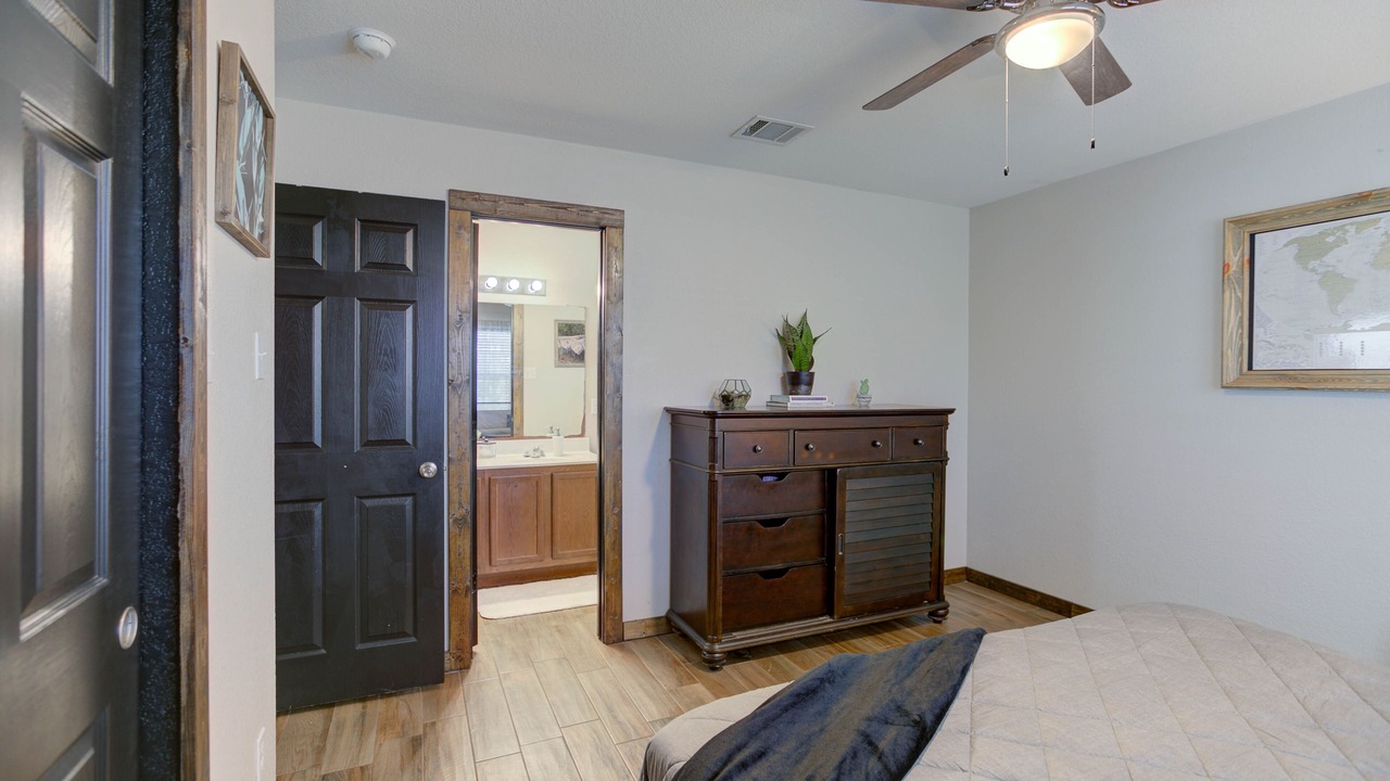 Photo of Bedroom in Manchaca