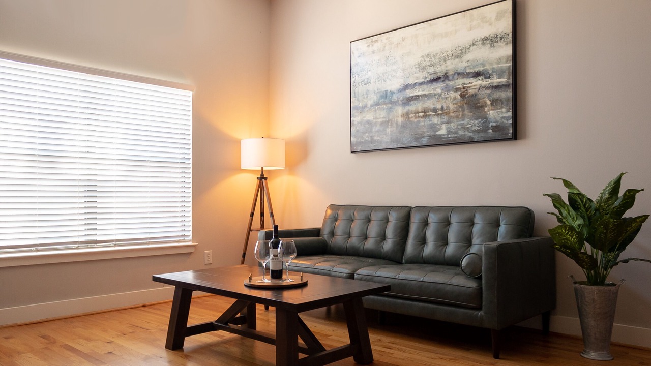 Photo of Livingroom in Woodlake - Briar Meadow