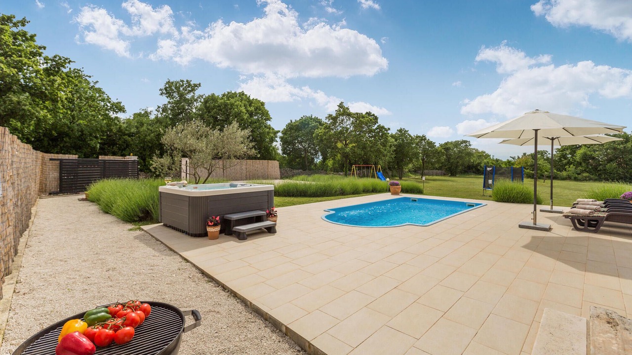 Photo of Outdoor in Jursici