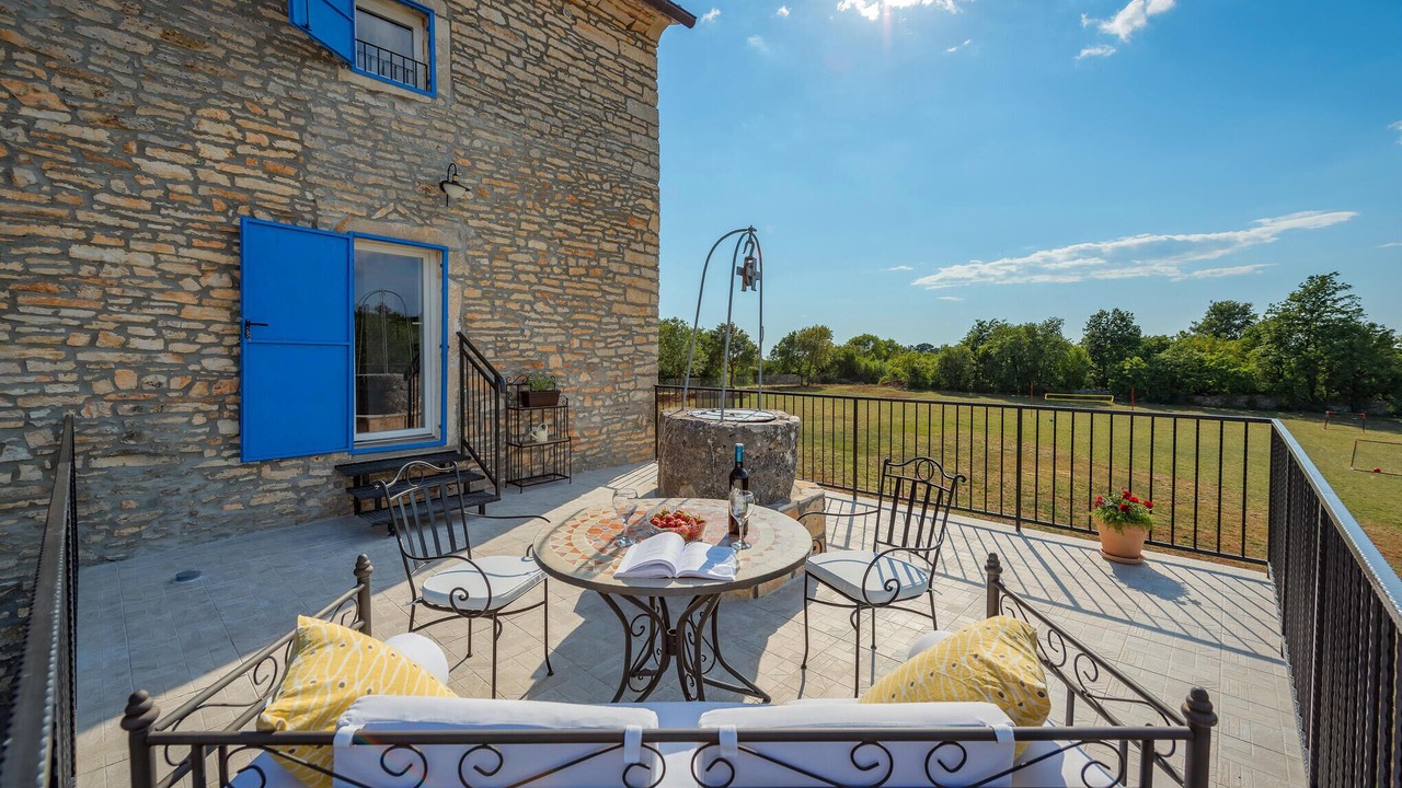 Photo of Others in Jursici