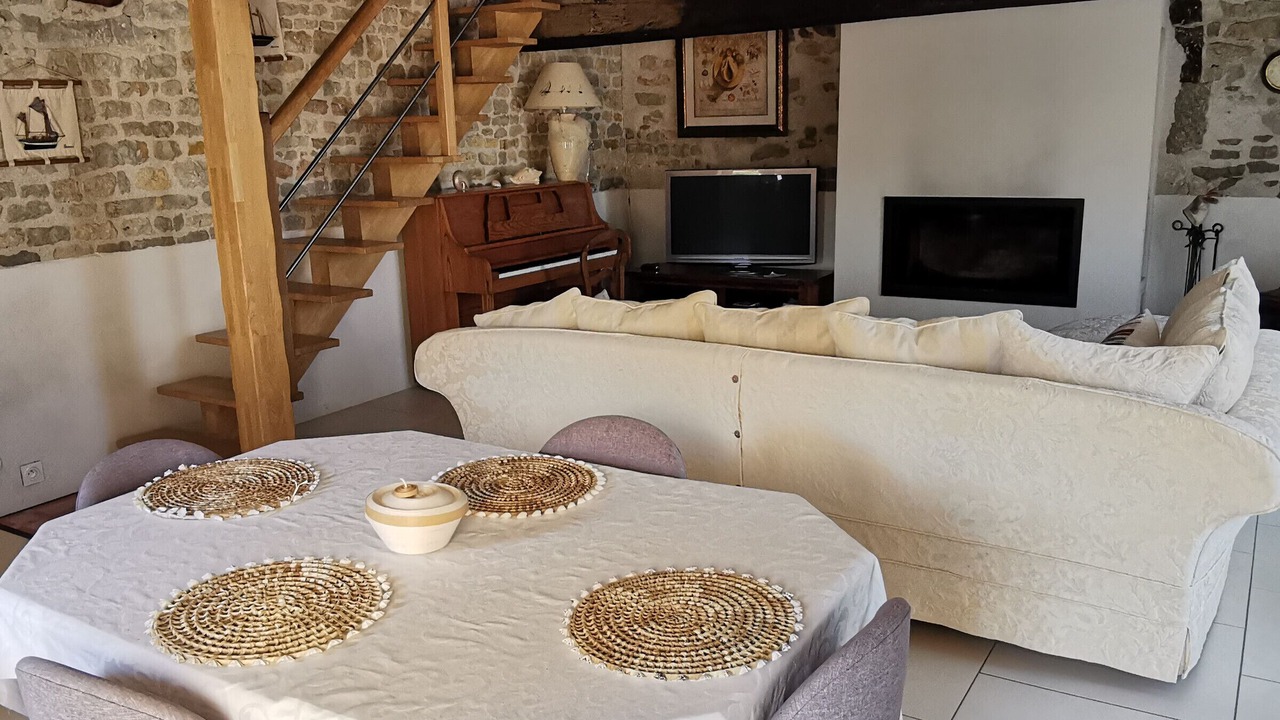 Photo of Livingroom in Le Bernard