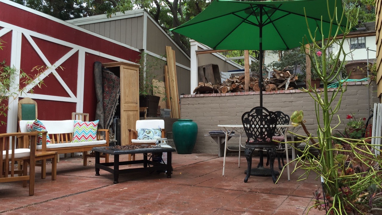 Photo of Patio Balcony in Hollywood Hills West