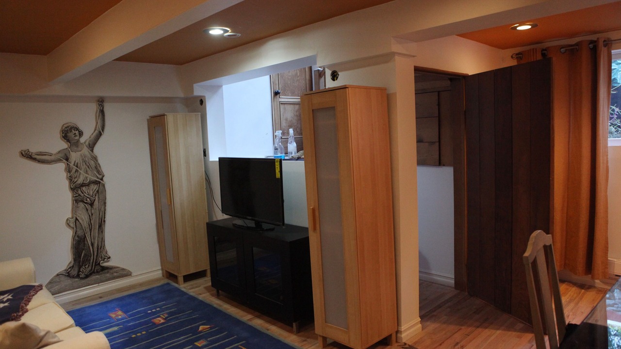 Photo of Livingroom in Hollywood Hills West