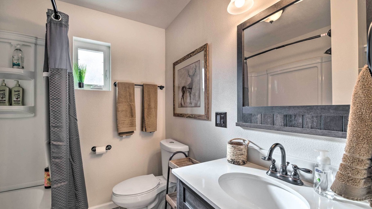 Photo of Bathroom in Cloudcroft