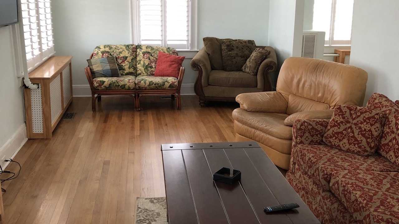 Photo of Livingroom in Willoughby Spit