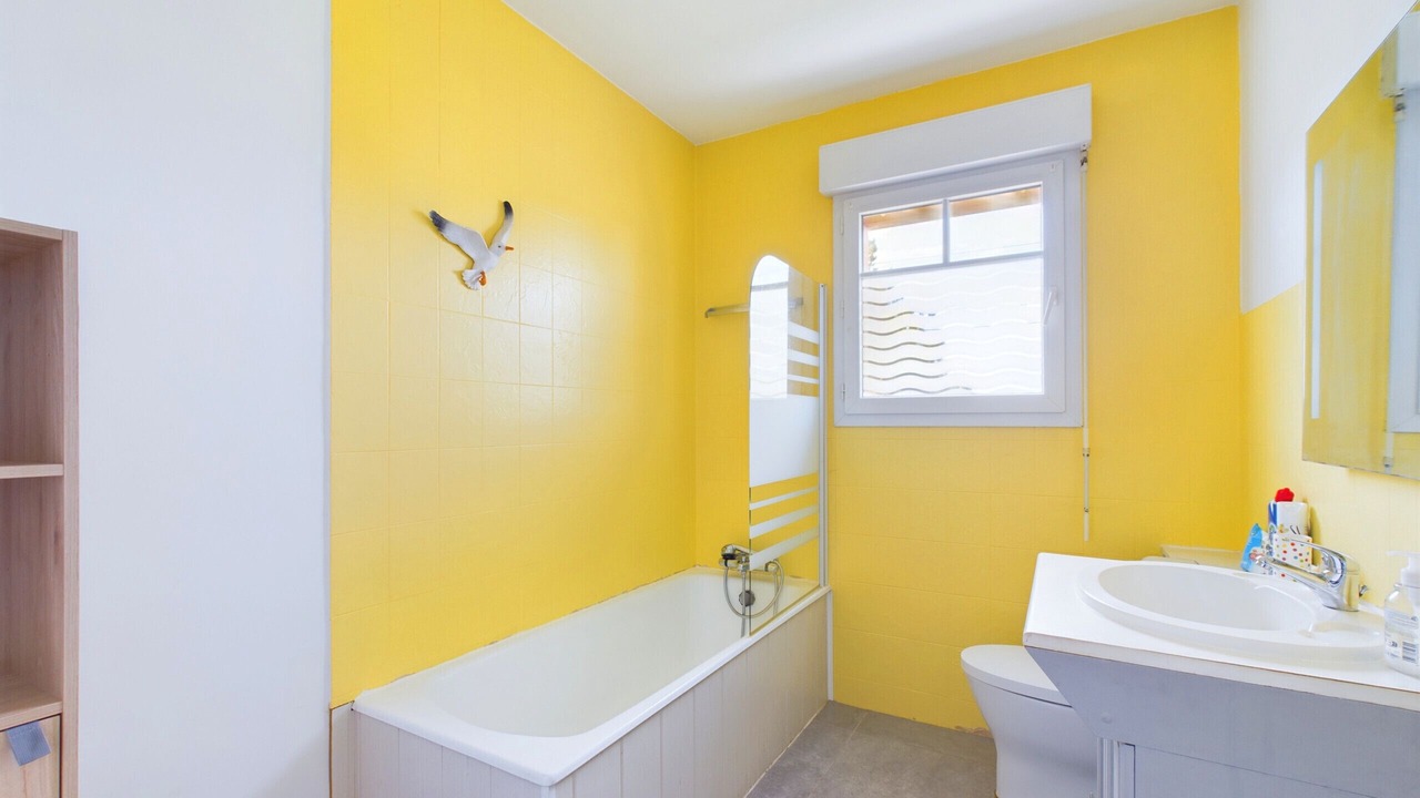 Photo of Bathroom in Brem Sur Mer