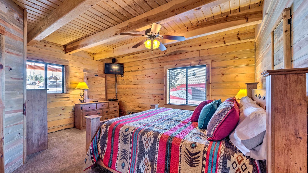 Photo of Bedroom in Cloudcroft