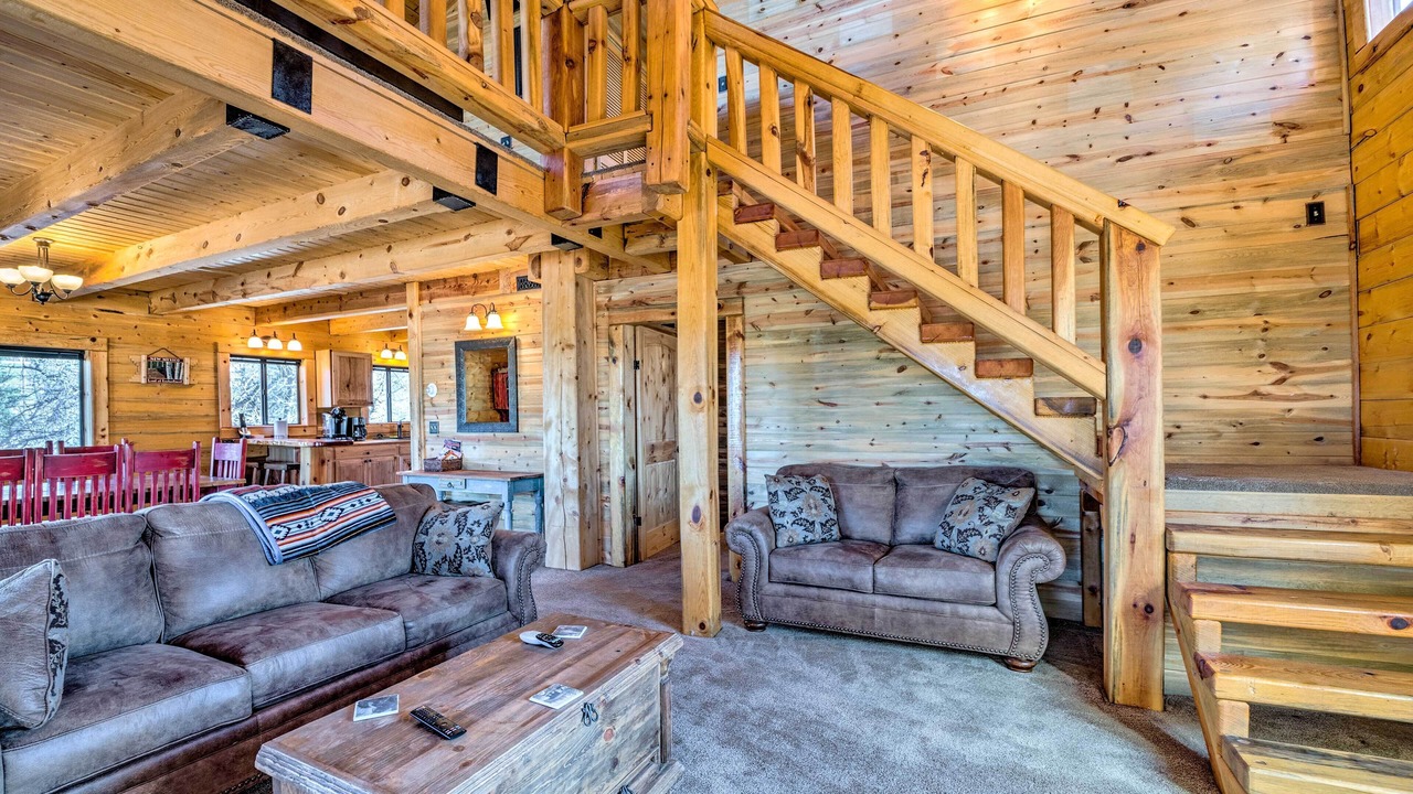 Photo of Livingroom in Cloudcroft