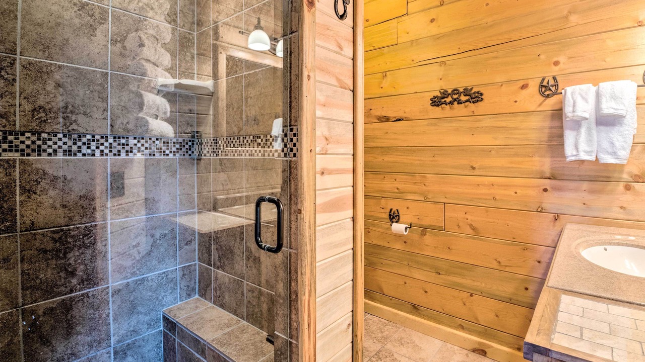 Photo of Bathroom in Cloudcroft