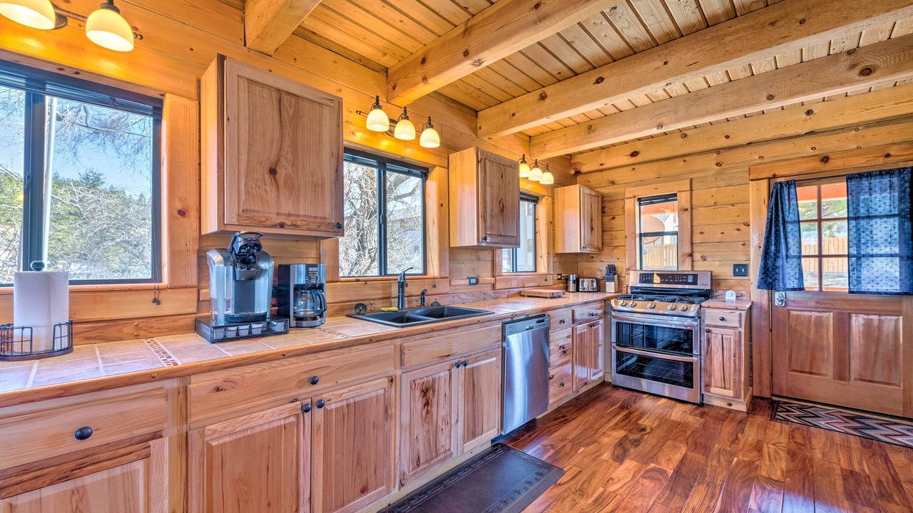 Photo of Kitchen in Cloudcroft