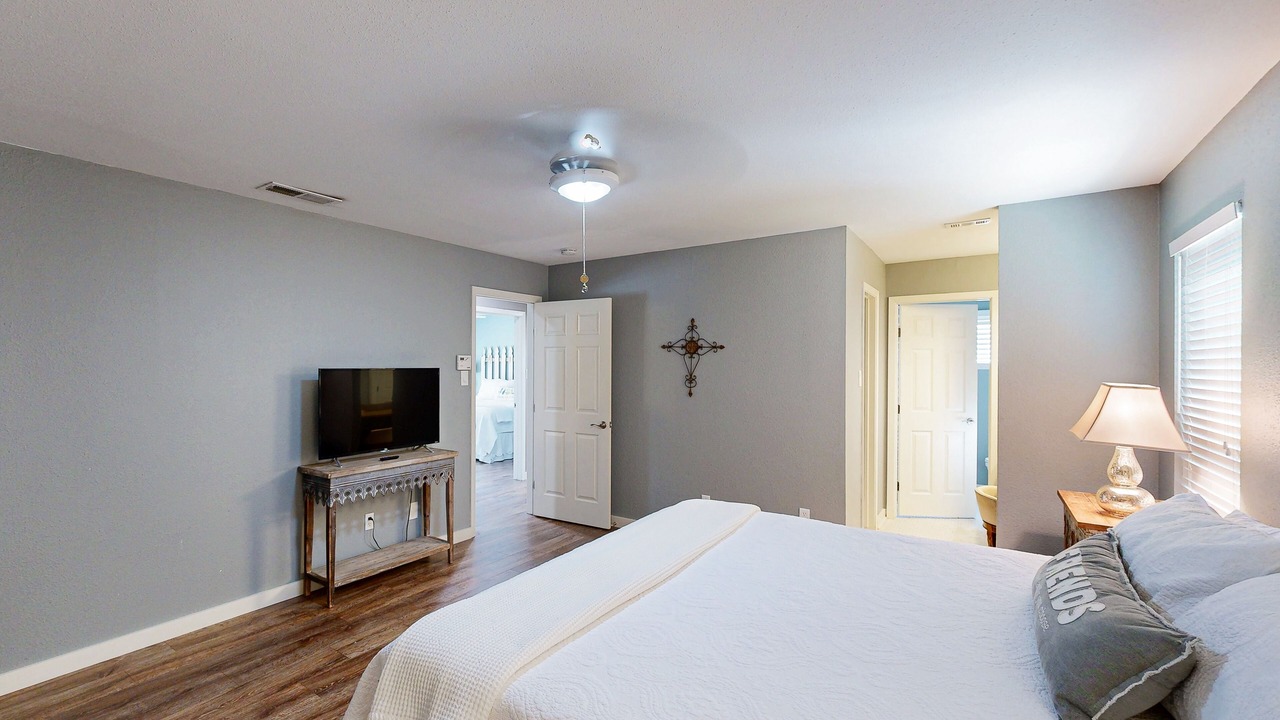 Photo of Bedroom in North San Antonio - SAT
