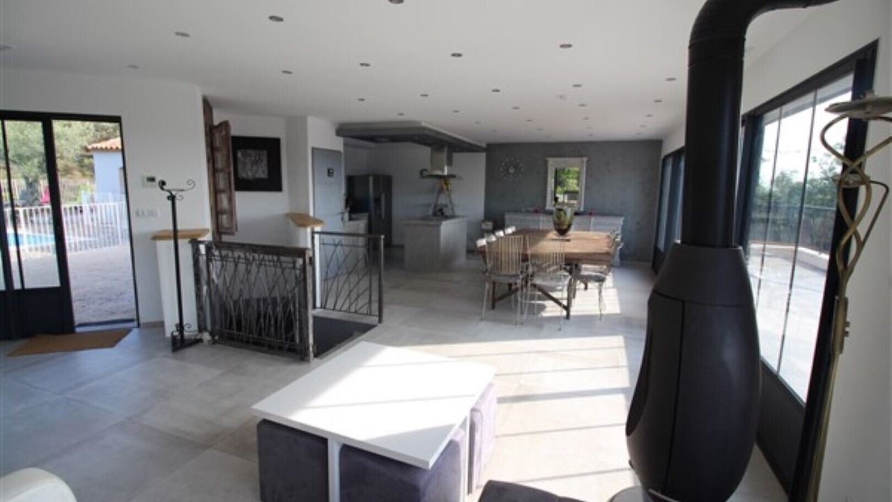 Photo of Others in Bessas