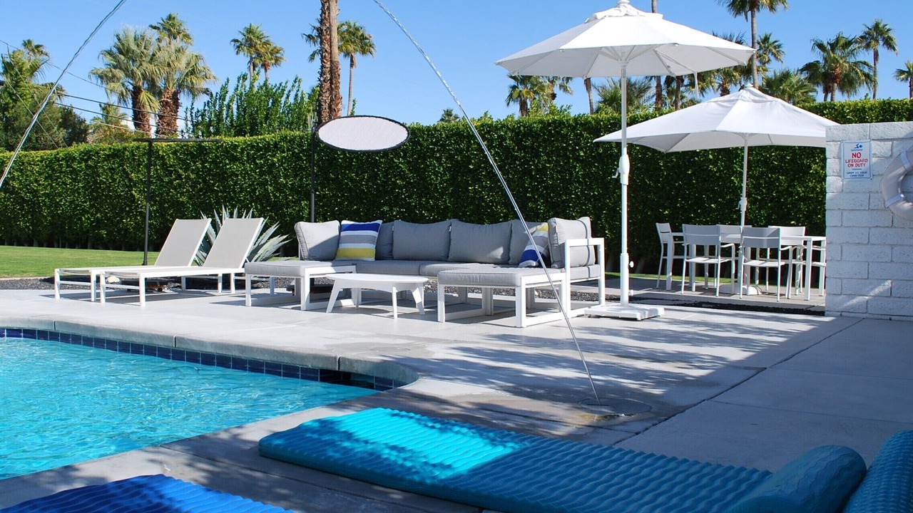Photo of Outdoor in Racquet Club Estates
