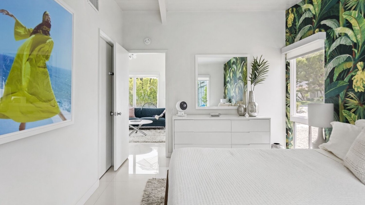 Photo of Bedroom in Racquet Club Estates