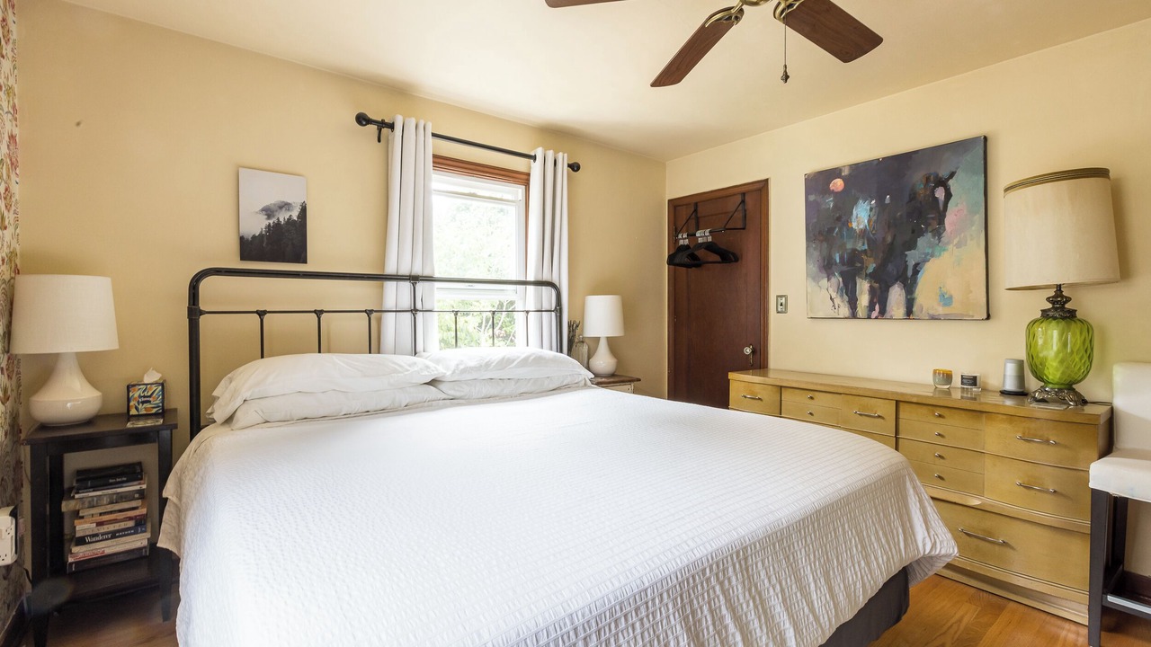 Photo of Bedroom in Whittier Heights