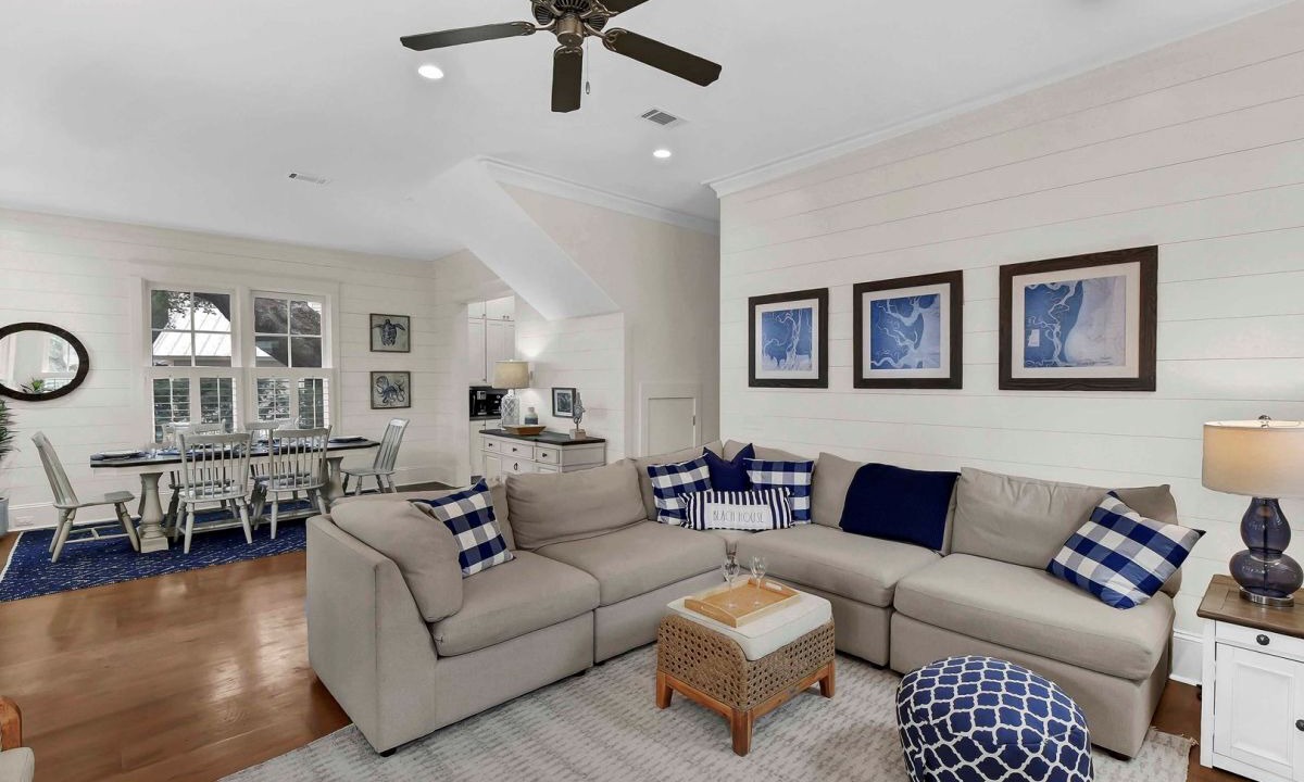 Photo of Livingroom in Jekyll Island