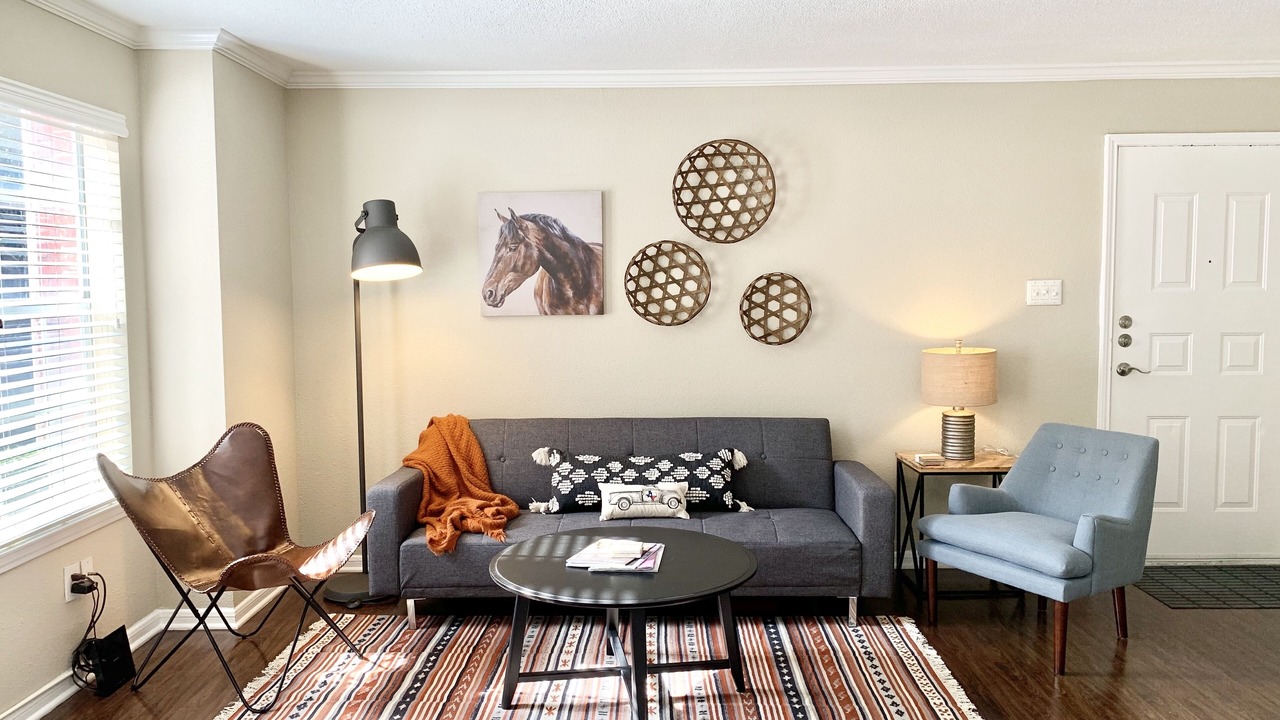 Photo of Livingroom in Astrodome