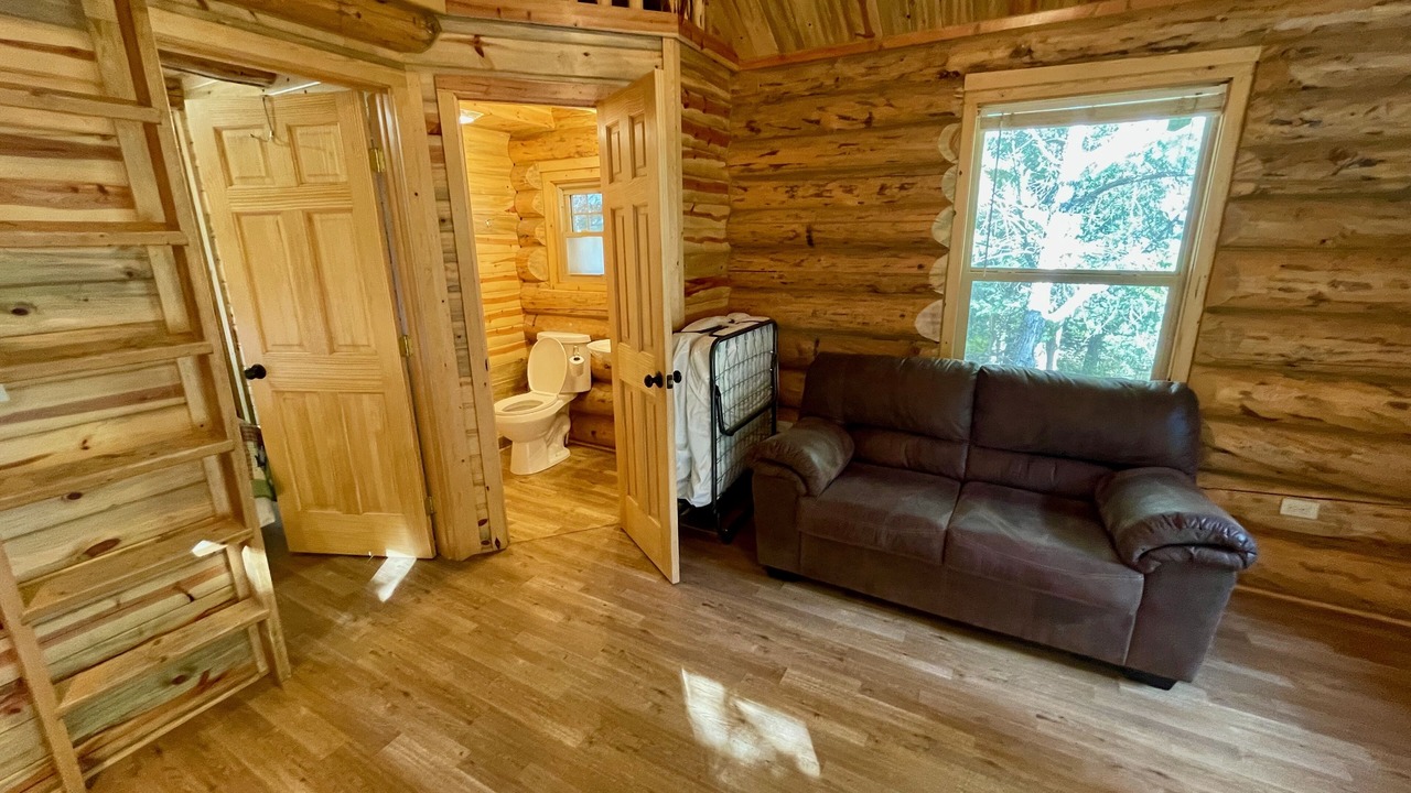 Photo of Livingroom in Coaldale
