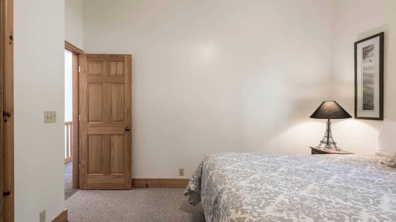 Photo of Bedroom in Ridgewood