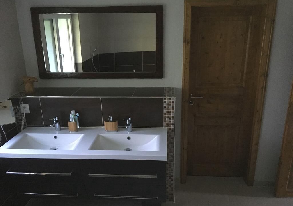Photo of Bathroom in Mels
