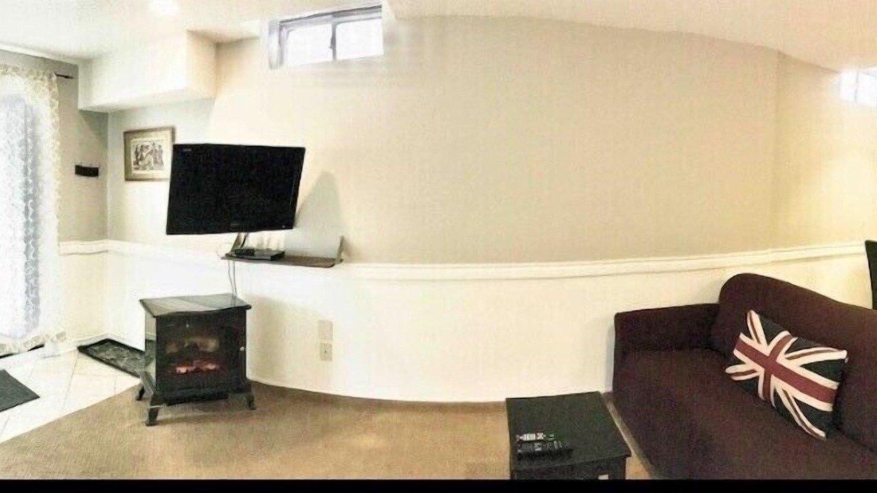 Photo of Livingroom in Newmarket