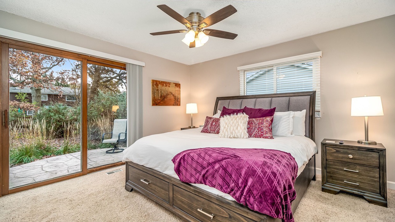 Photo of Bedroom in Elgin