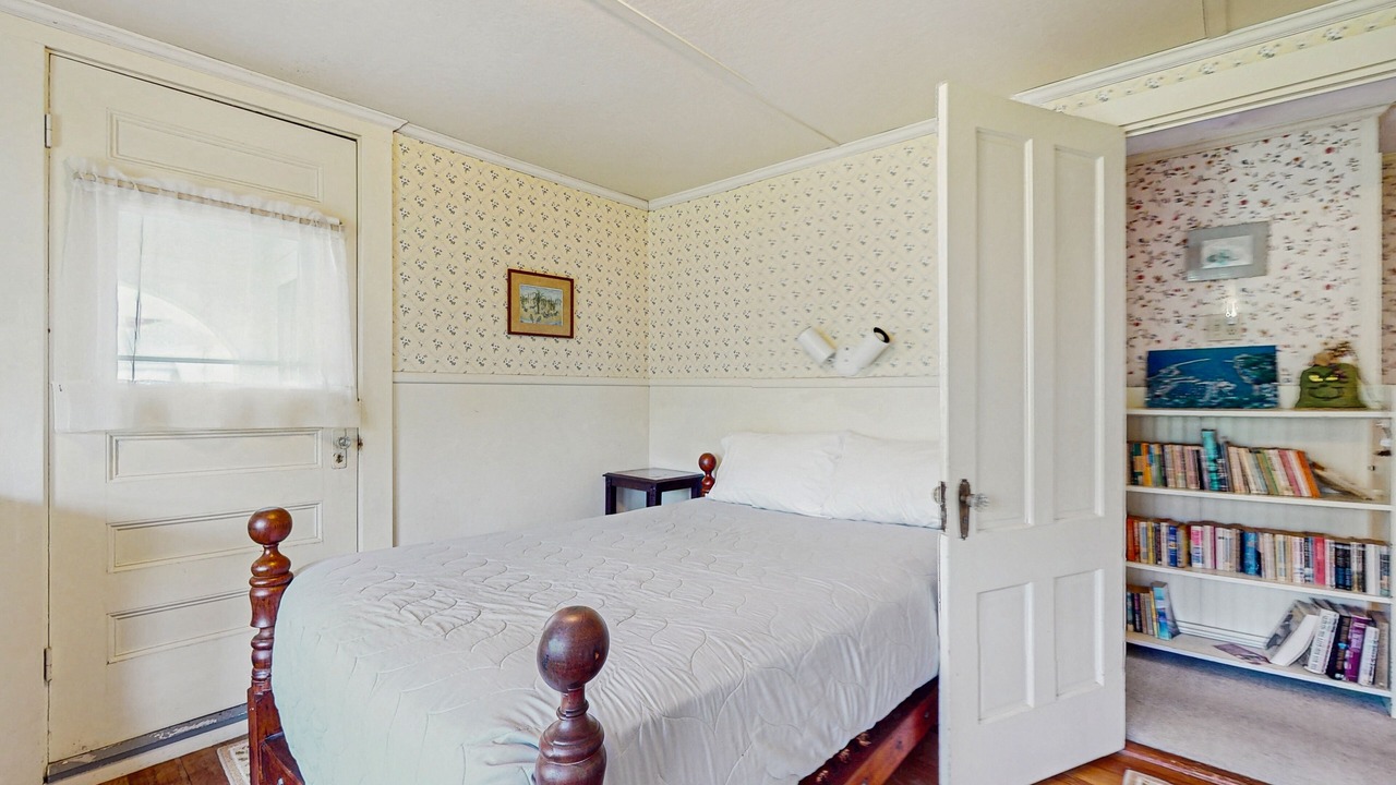 Photo of Bedroom in Rockport
