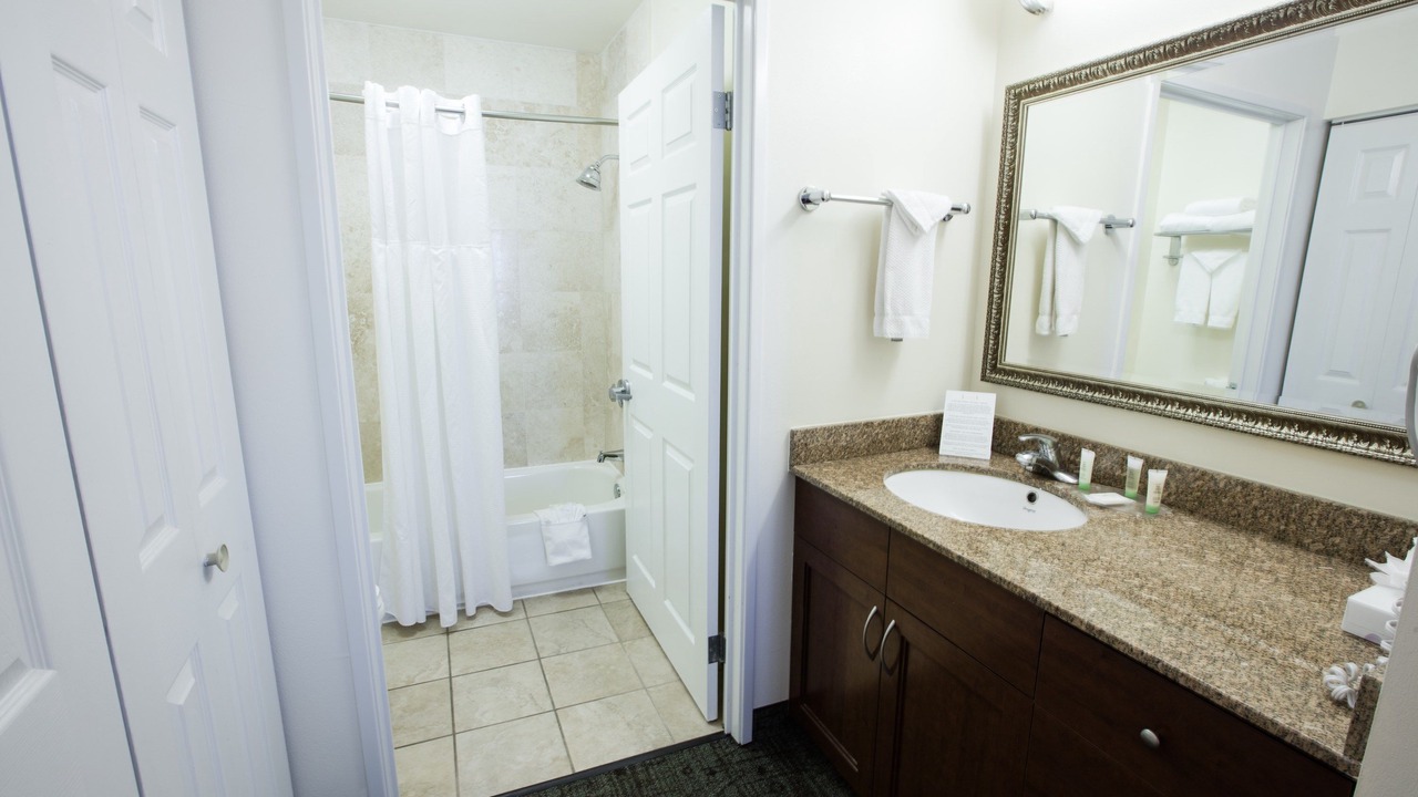 Photo of Bathroom in Montopolis