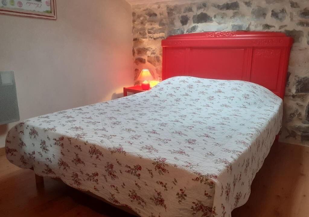 Photo of Bedroom in Joyeuse