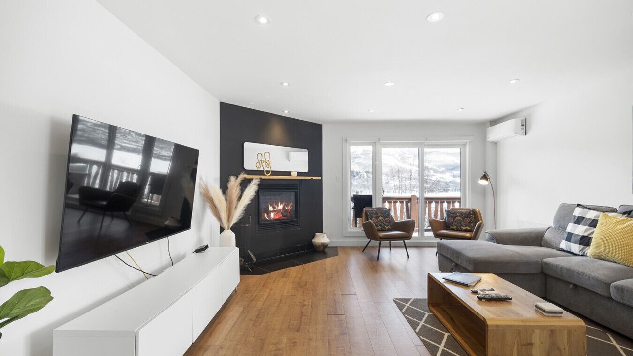Photo of Livingroom in Mont-Tremblant