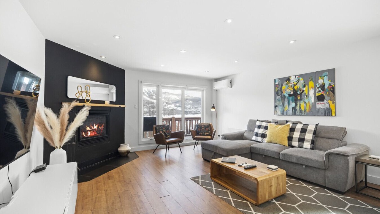 Photo of Livingroom in Mont-Tremblant